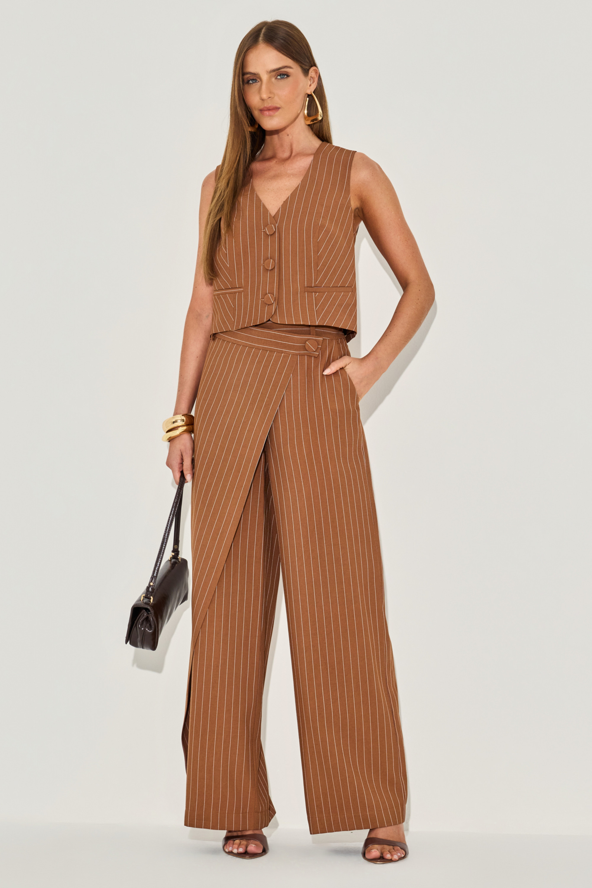 Calça Alfaiataria Prega Akemi Mocha 