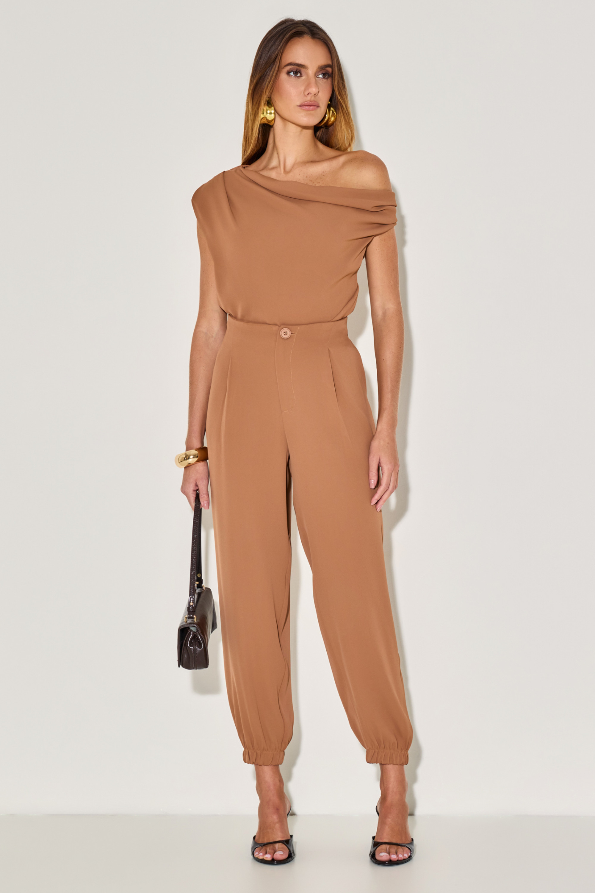 Calça Crepe Cecy Caramelo