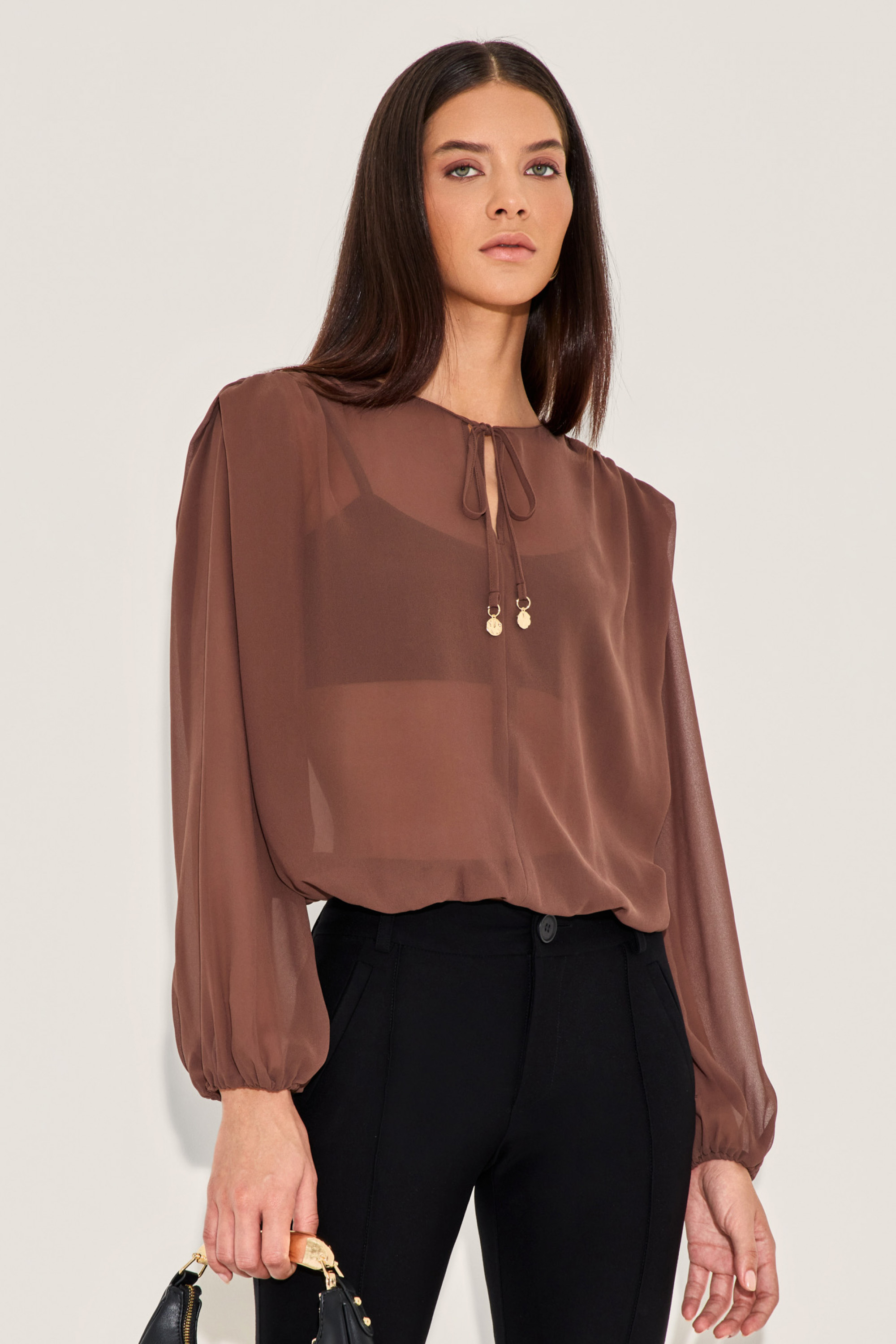 Blusa Crepe Naomi Chocolate