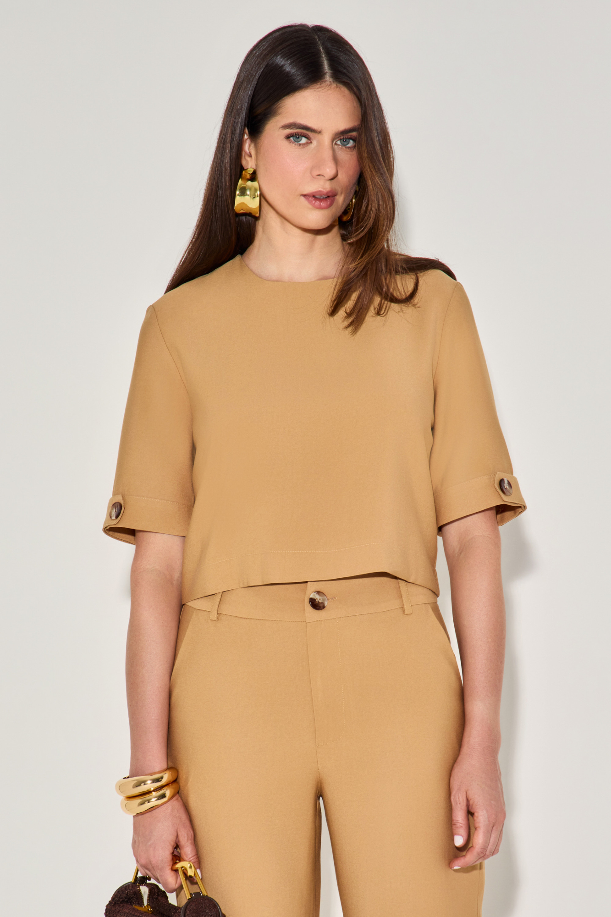 Blusa Martingale Arielle Bege Médio