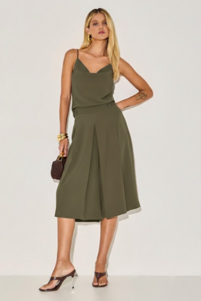 Blusa Alfaiataria Milene Verde Militar
