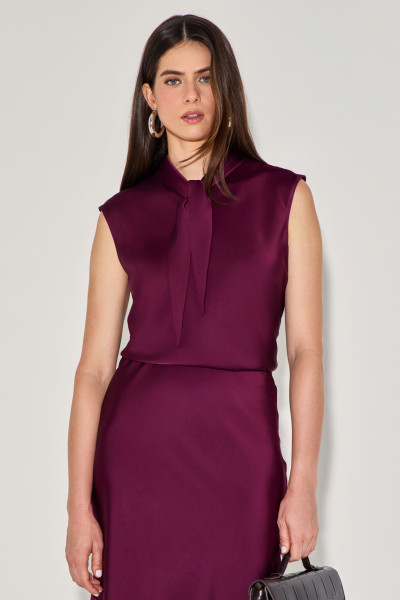Blusa Cetim Suelia Vinho