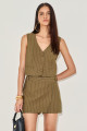 Shorts Alfaiataria Akemi Verde Musgo 